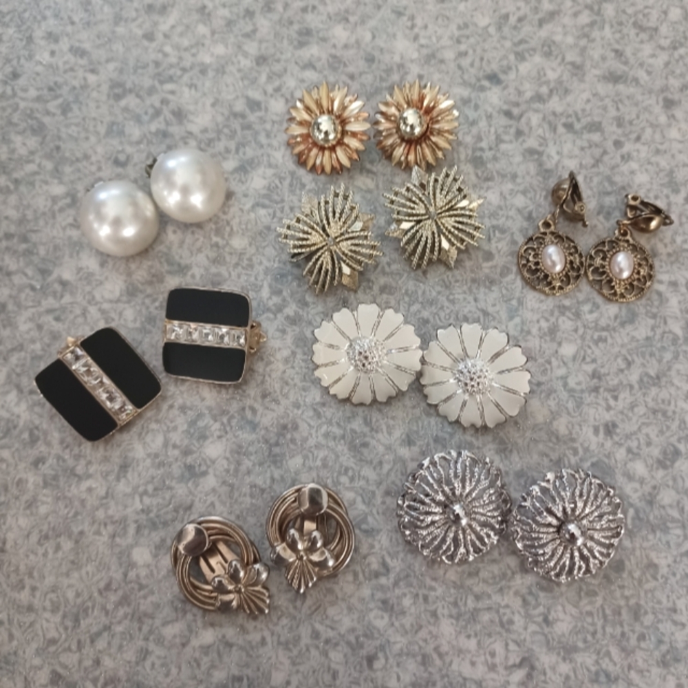 8 Pair Vintage Clip On Earrings